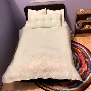 RH Barbie doll, bedding, for dollhouse or diorama
